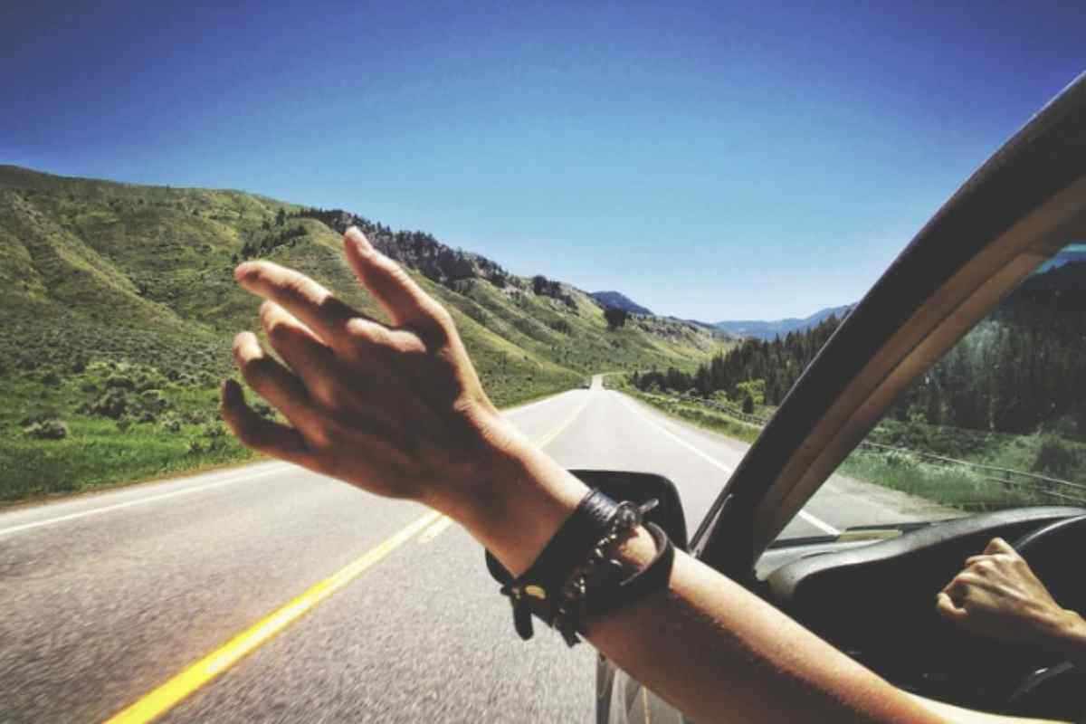 Questo borgo, con poco più di 1.300 abitanti, custodisce un patrimonio architettonico e paesaggistico di rara bellezza