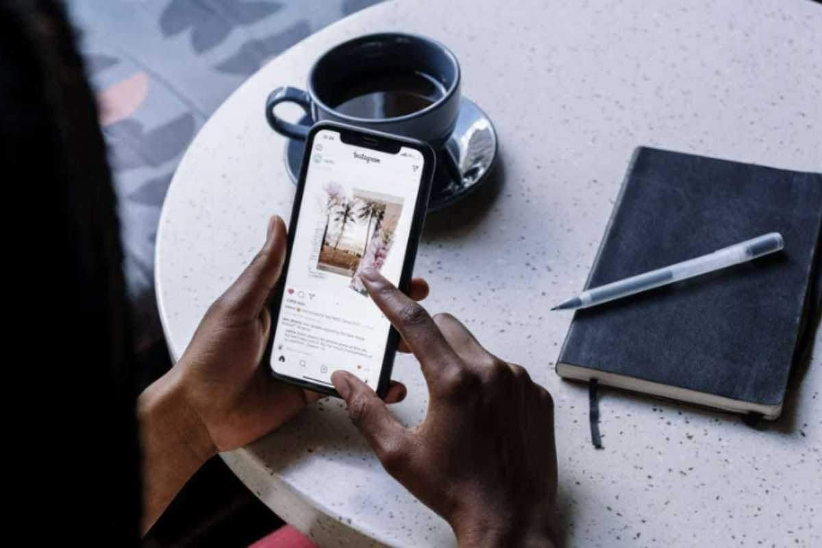 Parallelamente all’integrazione nelle Storie di Instagram, Meta ha rilasciato l’app Meta AI - Vibes & AI Glasses, disponibile su App Store