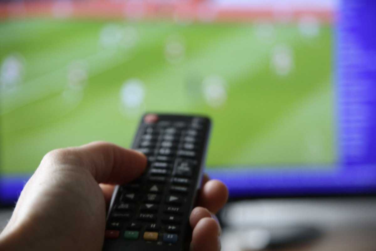 Un aspetto spesso fonte di dubbi riguarda il pagamento del canone RAI in attività come i bed and breakfast (B&B) e altre strutture ricettive turistiche.