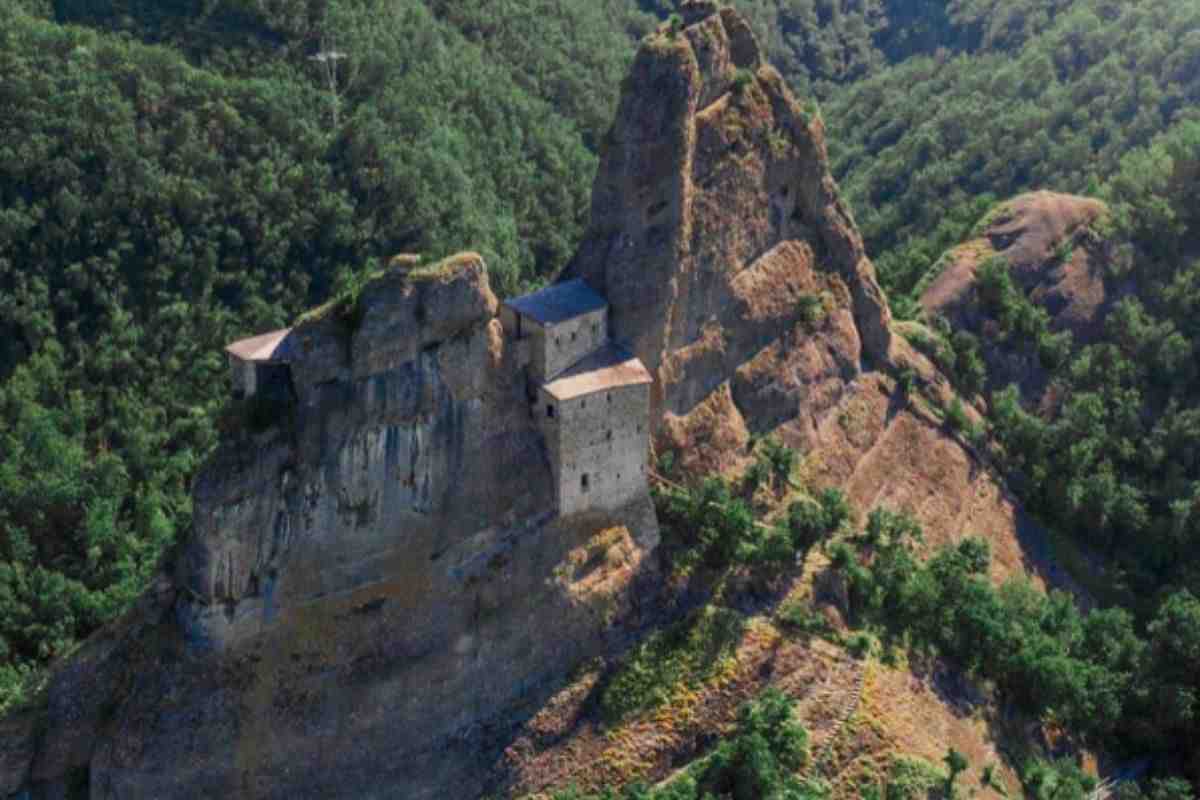 castello della pietra