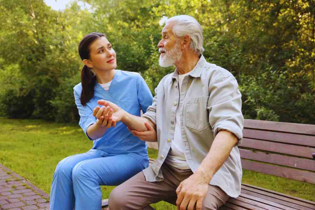 si può lasciare il patrimonio alla badante?